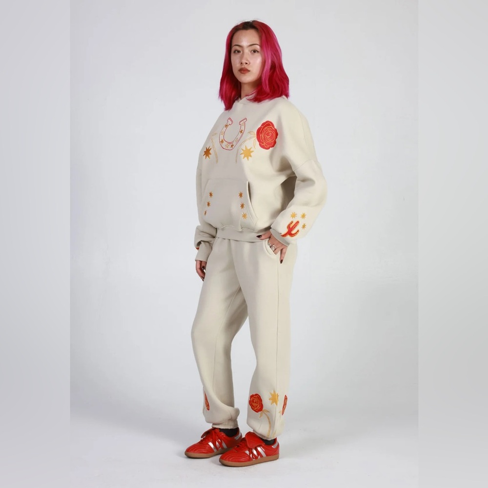 Cream Hoodie and Sweatpants Set Cactus Equestrian Rose Heart size XS NWOT - Picture 4 of 13